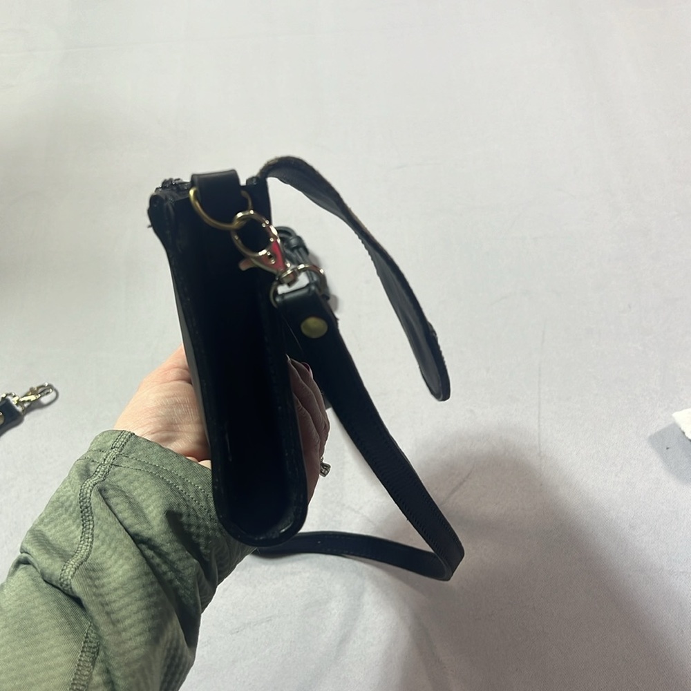 Nisolo Cleo convertible leather purse - Picture 8 of 12